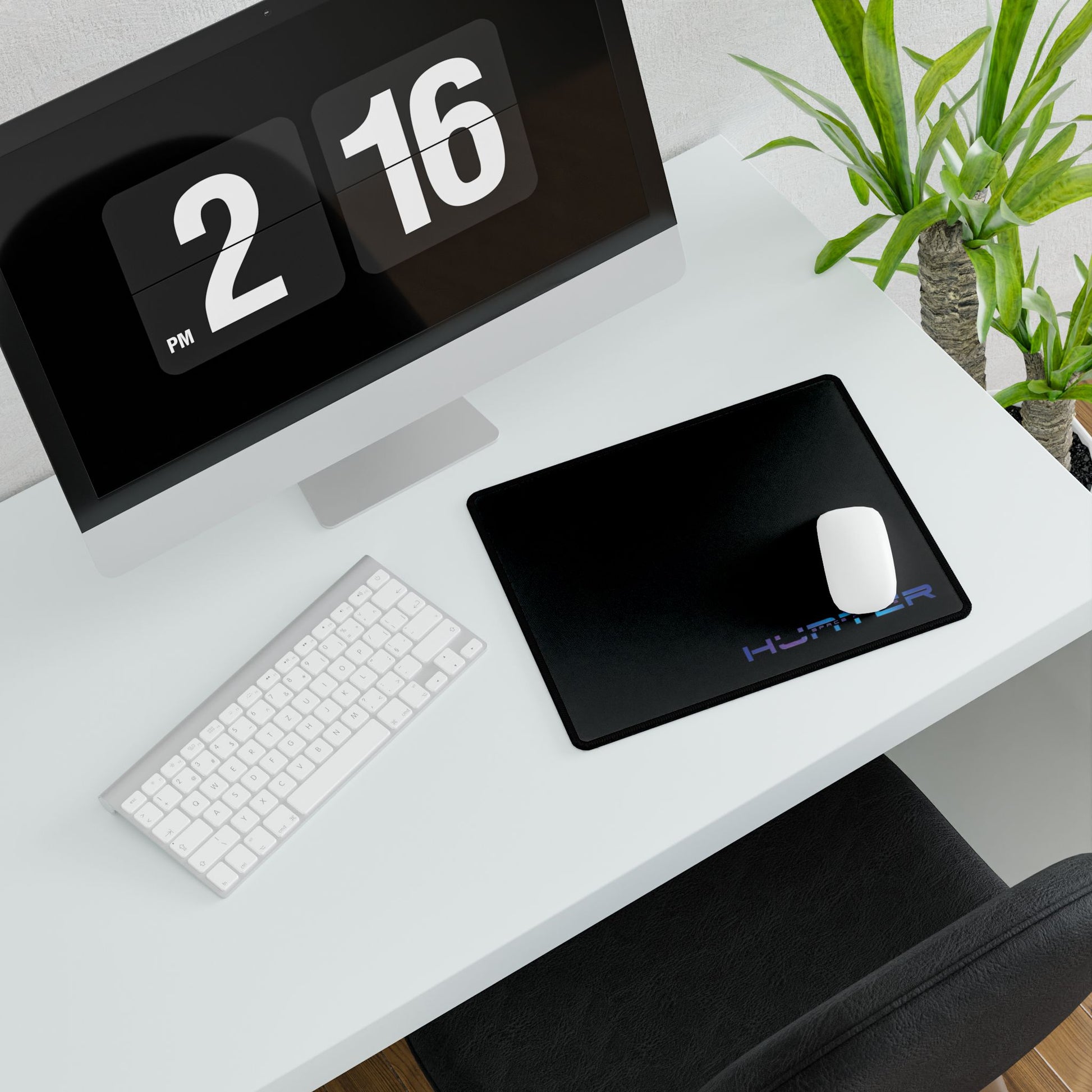Hunter Desk Mat
